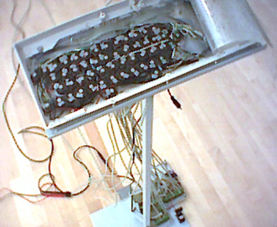 ghostkeyboard.JPG (54090 bytes)