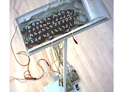 ghostkeyboard.gif (36715 bytes)